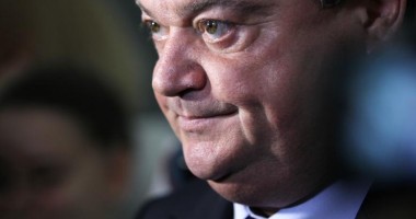 Stire din Politică-Administrație : Vasile Blaga: "O alianță cu PNL ar fi una naturală, dar nu cu un PNL condus de Crin Antonescu!"