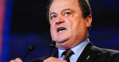 Stire din Politică-Administrație : Vasile Blaga spune că PDL  va ataca la CCR  trecerea STS la MAI
