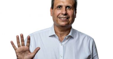 Stire din Politică-Administrație : Marian Vasiliev: "Promisiune electorală? Dată limită și demisie înregistrată la notar!"