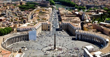 Stire din Actualitate : Premieră la Vatican: Moaștele Sfântului Petru, expuse în public