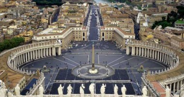 Stire din Actualitate : UE scutește Vaticanul de taxe de miliarde de euro