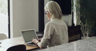 Stire din Social : Cum poți afla online ce vechime în muncă ai acumulat. Pașii pe care trebuie să-i faci