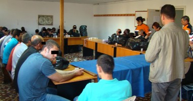 Velier cu 30 de emigranți, capturat la Cap Aurora - 2