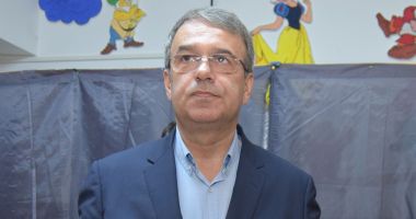 Stire din Politică-Administrație : Senatorul Vergil Chițac s-a reactivat! Își caută "umbrelă" pentru Primăria Constanța?