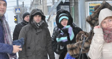 Stire din Politică-Administrație : Primarul Mangaliei verifică în teren acțiunile de deszăpezire