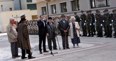 Stire din Politică-Administrație : Veteranii de război din Mangalia, recompensați de municipalitate