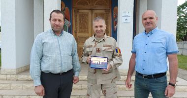 Plachetă de onoare pentru jandarmul Marian Zamfira - 2