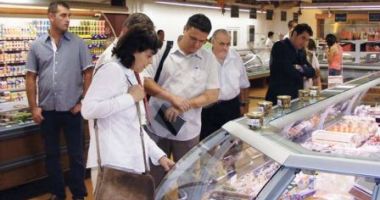 Stire din Social : Sancțiuni aplicate de inspectorii Direcției Sanitar-Veterinare, la Constanța. Iată ce nereguli au găsit