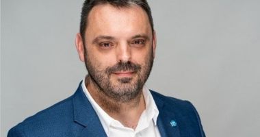 Stire din Politică-Administrație : Viceprimarul Florin Cocargeanu, ironizat de un director din Primăria Constanţa