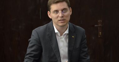Stire din Politică-Administrație : Victor Negrescu: "PSD va veni cu o nouă abordare în modul în care comunică cu cetăţenii"
