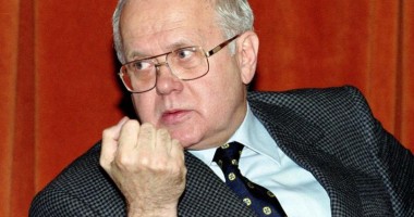 Stire din Politică-Administrație : Victor Babiuc va executa pedeapsa de doi ani de închisoare în regim deschis