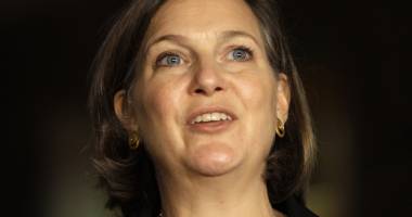 Stire din Politică-Administrație : Premierul Cioloș se întâlnește astăzi cu Victoria Nuland