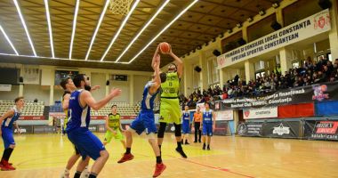 Stire din Sport : Victorie pentru BC Athletic Constanța, în confruntarea cu CSM Mediaș