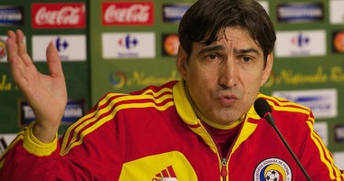Stire din Sport : Victor Pițurcă PLEACĂ DE LA NAȚIONALĂ. Contractul, REZILIAT de comun acord cu FRF