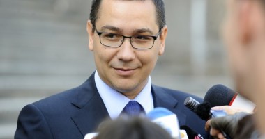 Stire din Politică-Administrație : Referendumul pentru Constituție ar putea fi organizat în același timp cu turul I al prezidențialelor