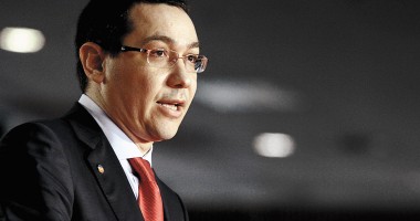 Stire din Politică-Administrație : "Dacă nu măresc taxele, nici nu le vor mai veni bani de la buget"
