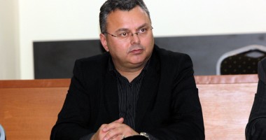 "Victor Ponta copiază practicile ilegale ale regimului Băsescu"