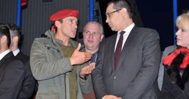 Stire din Politică-Administrație : Mazăre, atac la Ponta: "În mod normal și onorabil, ar trebui să își dea demisia"
