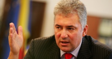 Stire din Politică-Administrație : Adriean Videanu ar vrea să fie președintele României