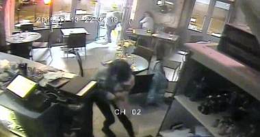 Stire din Eveniment : VIDEO ȘOCANT! Atentatul terorist din Paris, surprins pe camerele de supraveghere
