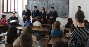 Stire din Eveniment : Viitorii gardieni din penitenciare, căutați printre elevii din Constanța