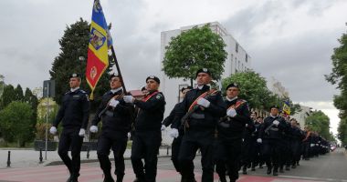 Stire din Eveniment : 400 de locuri, scoase la concurs pentru viitorii jandarmi