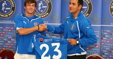 Stire din Sport : Viitorul i-a transferat pe steliștii Onicaș și Vlad Rusu