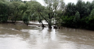 Stire din Social : Cod galben de inundații pe râurile din județul Constanța