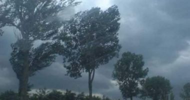 Stire din Social : Atenționare meteorologică de averse torențiale și descărcări electrice, în Dobrogea