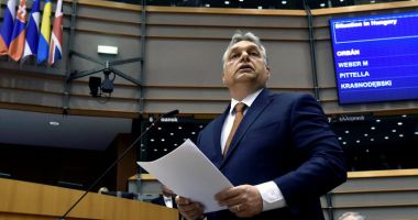 Stire din Actualitate : Viktor Orban,  invitat într-un bloc comun în Parlamentul European