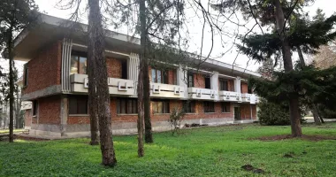 Stire din Actualitate : O vilă care a aparținut lui Nicolae Ceauşescu revine în patrimoniul public