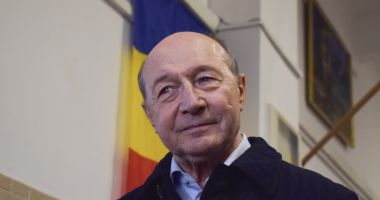 Stire din Politică-Administrație : Băsescu cere înapoi vila de protocol și drepturile pierdute. Ce decizie ia Guvernul