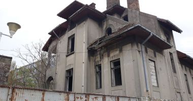 Stire din Social : "Undă verde" pentru demolarea Vilei Dalas! Cine  mai poate opri lama buldozerului?
