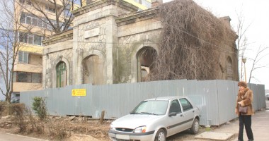 Galerie FOTO / Cum va deveni Vila Elena, dintr-o ruină, noul Centru de Cultură Urbană al Constanței - 4