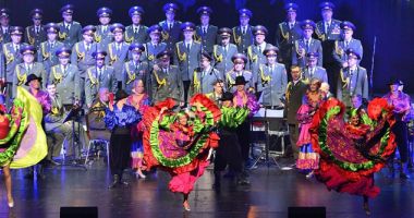 Stire din Diverse : Vin rușii! Legendarul ansamblu The Red Guard Choir, turneu în România
