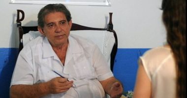 Stire din Actualitate : Un bărbat care susține că este "mediu", acuzat de sute de femei de agresiuni sexuale și violuri