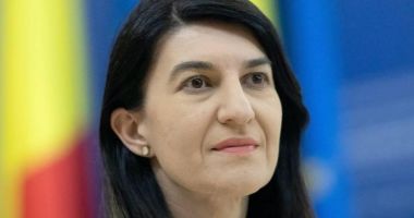 Stire din Politică-Administrație : Violeta Alexandru, propusă ca ministru al Muncii în Guvernul Cîțu, a primit aviz negativ