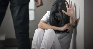 Stire din Eveniment : Caz revoltător la Hârșova! Autoritățile au intervenit după ce un bărbat și-a agresat fiica