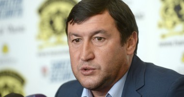 Stire din Sport : Viorel Moldovan a convocat lotul pentru amicalul cu Italia