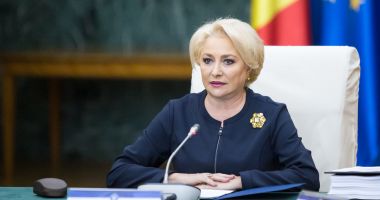 Stire din Politică-Administrație : Viorica Dăncilă finalizează luni evaluarea miniștrilor. Remanierea guvernamentală are loc săptămâna aceasta