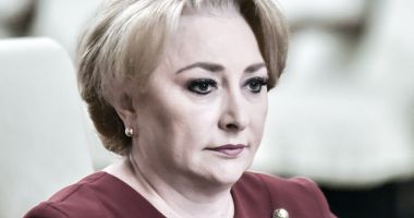 Stire din Politică-Administrație : PSD o susține pe Viorica Dăncilă ca prim-ministru până la alegerile din 2020