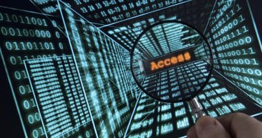 Stire din Actualitate : Un puternic virus informatic a contaminat calculatoarele în Ucraina