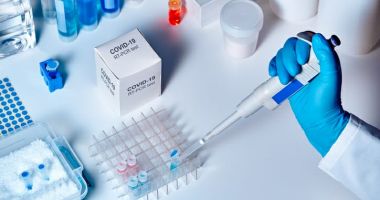 Focar imens de COVID-19 la cel mai mare combinat de prelucrare a cărnii din România