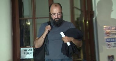 Stire din Eveniment : Fostul preot Visarion Alexa condamnat la închisoare cu suspendare pentru agresiune sexuală