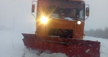 Stire din Eveniment : VISCOL PUTERNIC mâine noapte, la Constanța. Utilajele de la Drumuri, pregătite să intervină