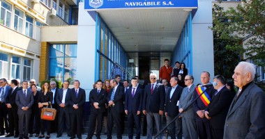 Stire din Economie : Visul național care  s-a împlinit acum 30 de ani