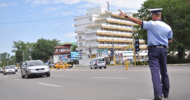 Stire din Eveniment : Limitatoare de viteză pentru TOATE mașinile. Află care ar putea fi VITEZA MAXIMĂ admisă