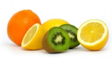 Stire din Sănătate : Vitamina C  ne protejează de cancer
