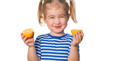 De ce este bine să le dați copiilor vitamina C