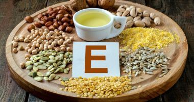 Stire din Sănătate : Vitamina E, recomandată pentru menținerea sănătății sistemului imunitar